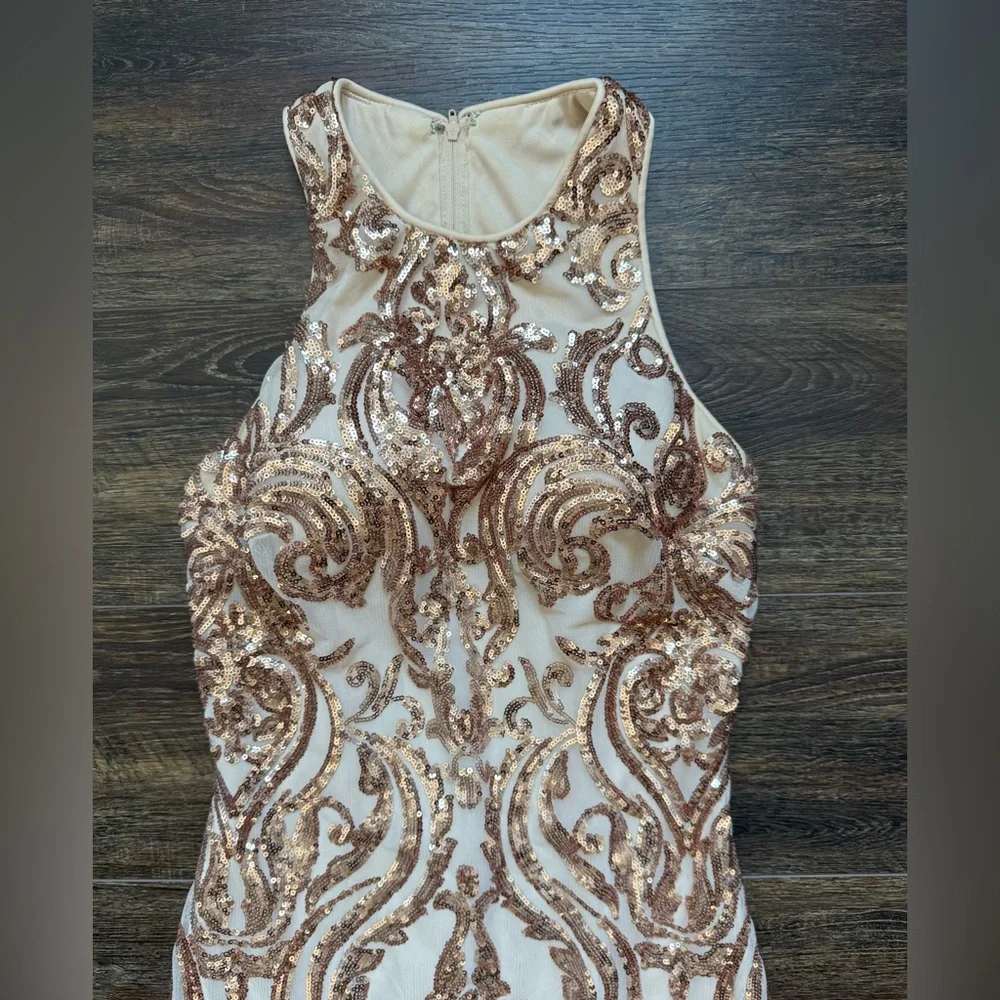 BLACK by BLUSH Short Prom Dress Gold Sequins 8 - Picture 7 of 11